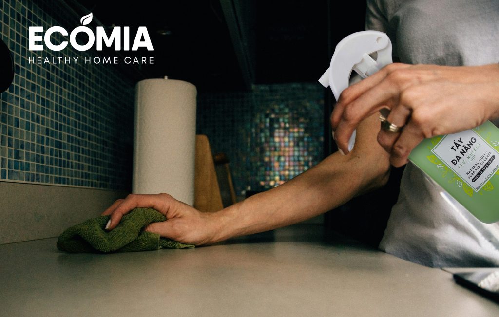 tẩy rửa đa năng sinh học