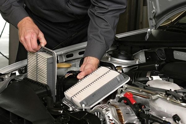 bộ phận cần che chắn khi vệ sinh khoang máy ô tô, cách vệ sinh khoang máy ô tô, chống chuột khoang động cơ ô tô, cách chống chuột ô tô, mẹo chống chuột ô tô hiệu quả, xịt chống chuột ô tô, xịt chống chuột ô tô engine cleaner