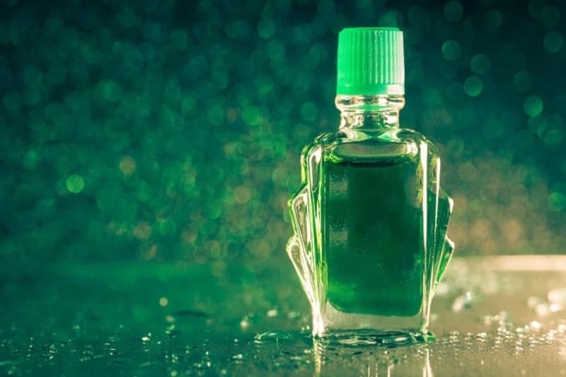 đuổi muỗi bằng dầu gió, xịt chống muỗi thiên nhiên heroh