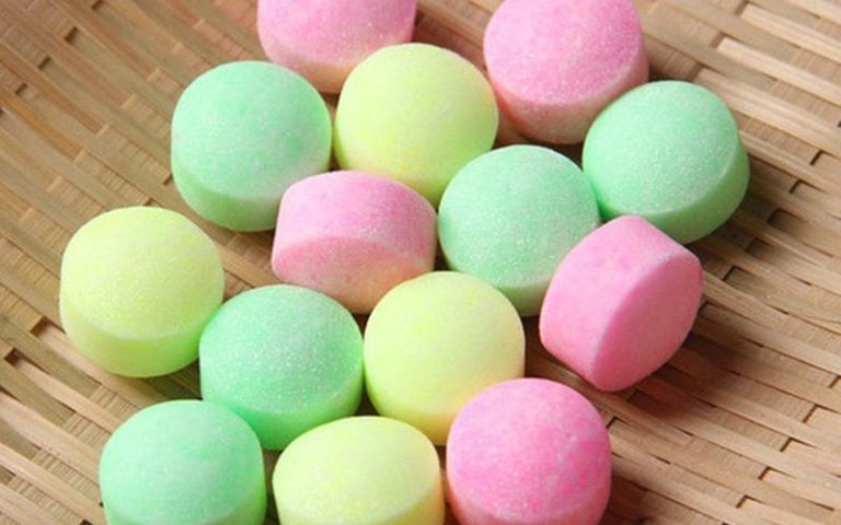 Nên dùng long não hay xịt đuổi chuột?