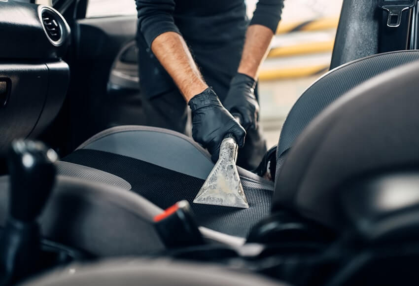 cách giữ khoang nội thất ô tô sạch thơm đón tết